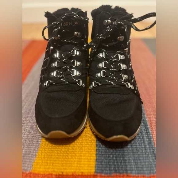 Tretorn Lily-3 Water Resistant Lace-up Boots - Picture 4 of 7